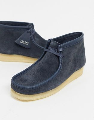 navy blue wallabees shoes