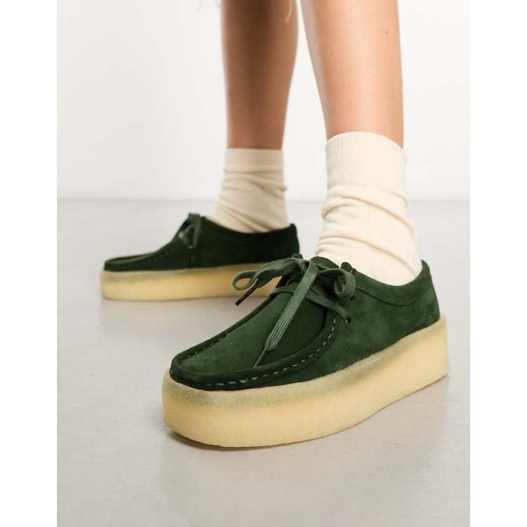 Clarks Originals Wallabee Cup sole shoes in green suede | ASOS