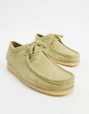 beige wallabees