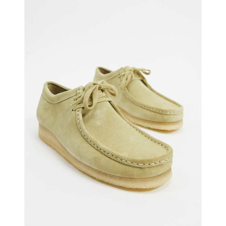 Clarks beige hot sale shoes