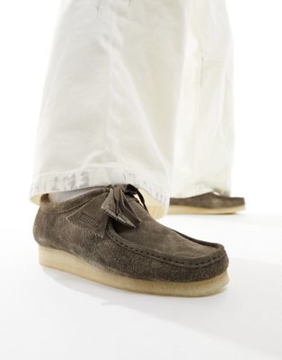Clarks Originals Wallabee shoes in grey suede