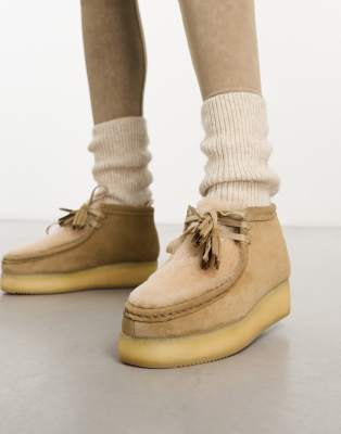 Clarks Originals Wallabee shoes in light tan - ASOS Price Checker