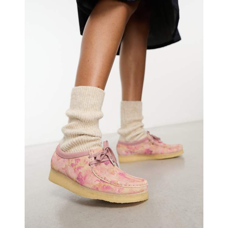 Pink store wallabees shoes