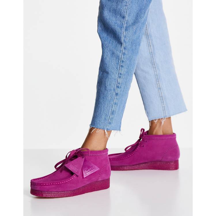 Clarks Originals Wallabee wedge ankle boots in berry suede | ASOS