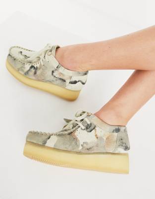 chaussures basses clarks