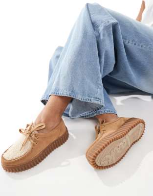 Clarks Torhill Bee in brown | ASOS