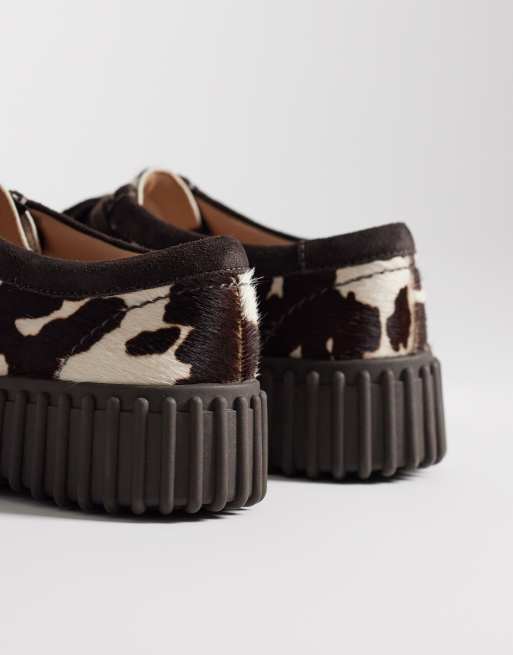 Clarks - Torhill Bee - Schoenen met koeienprint, 4 van 4