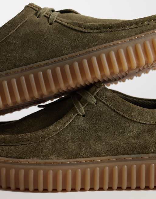 Clarks - Torhill Bee - Schoenen van suède in olijfkleur, 2 van 4