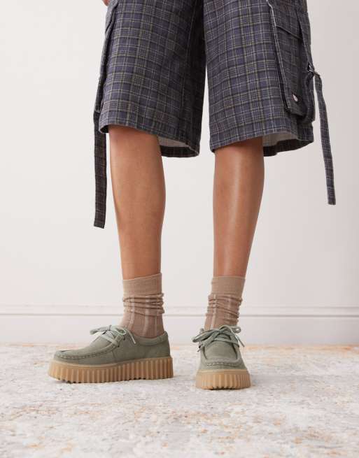 Clarks Torhill Bee shoe in washed green nubuck, 2 of 4