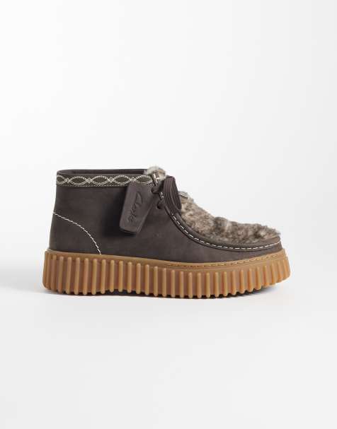 Clarks Torhill Moss shoes in dark brown - view 1