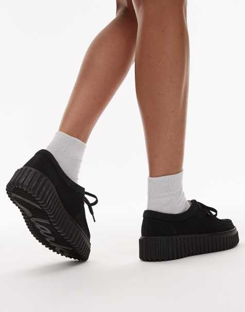 Clarks – Torhill – Zamszowe botki z nadrukiem w panterkę - view 1