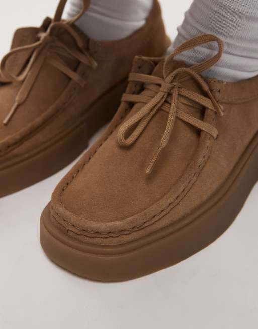 Clarks - Torview - Chaussures en daim avec pampilles - Sable foncé, 2 de 4