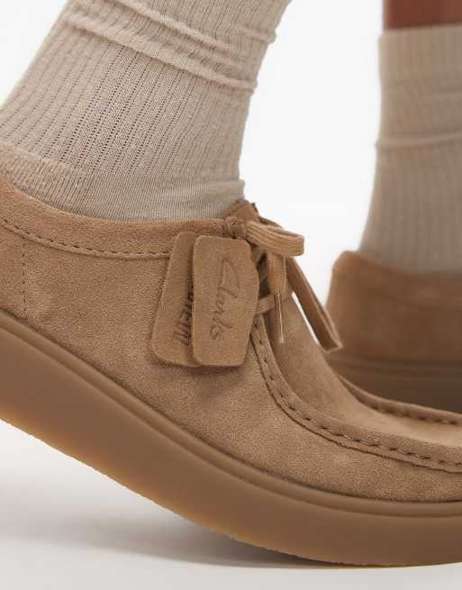 Clarks - Torview - Scarpe in camoscio color sabbia scuro, 2 di 4