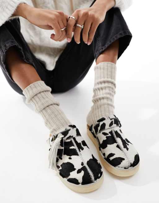Clarks - Trek - Muiltjes met harige koeienprint in multi
