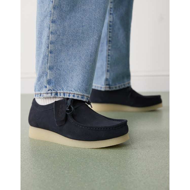 Clarks Wallabee EVO shoe in navy suede | ASOS