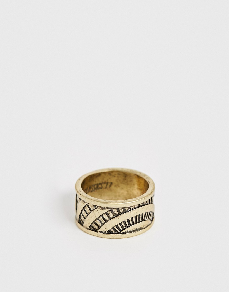 Classics 77 engraved wide band ring in gold