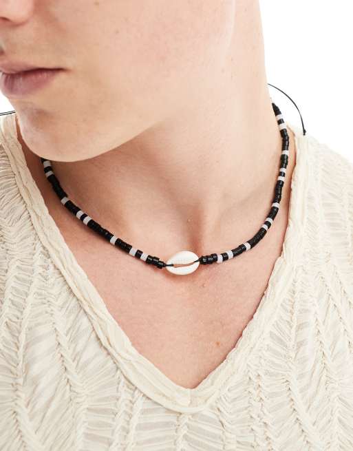 Classics 77 - Ketting met kraaltjes en schelpje in zwart