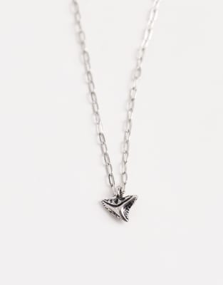 Classics 77 Shark Tooth Pendant Necklace In Silver