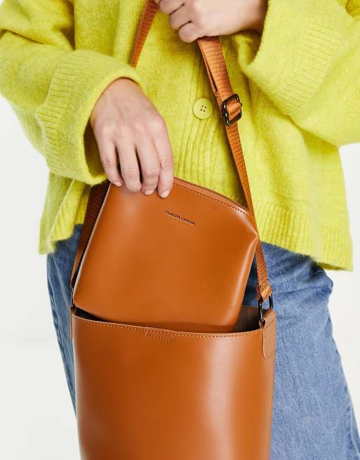 Claudia Canova Borsa a secchiello grande color cuoio