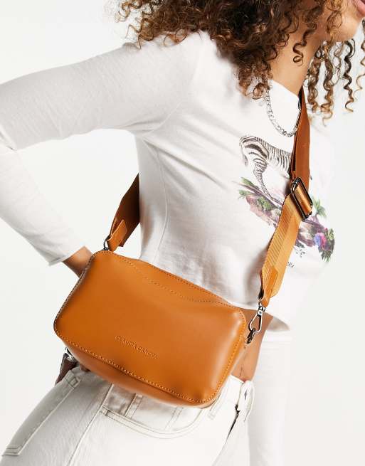 Tan camera bag new arrivals