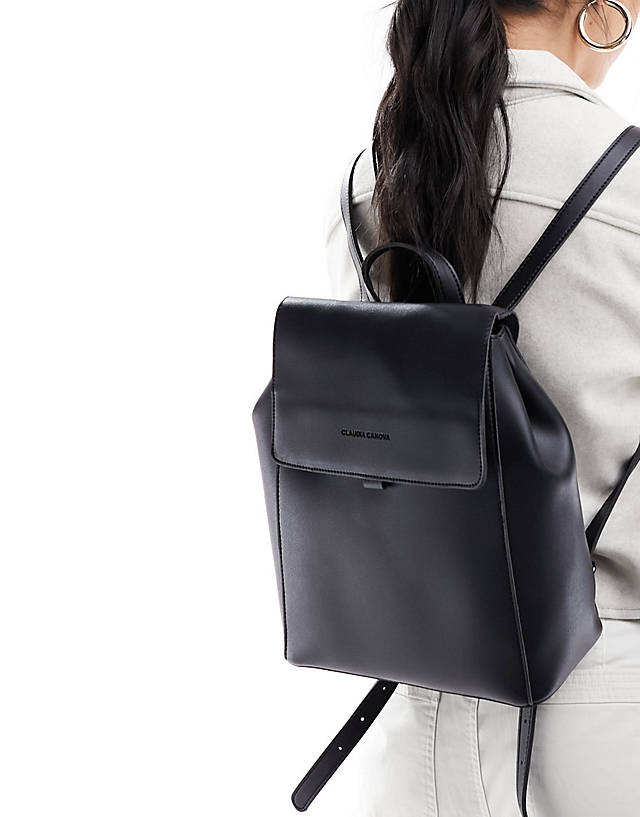 Claudia Canova - flapover backpack in black
