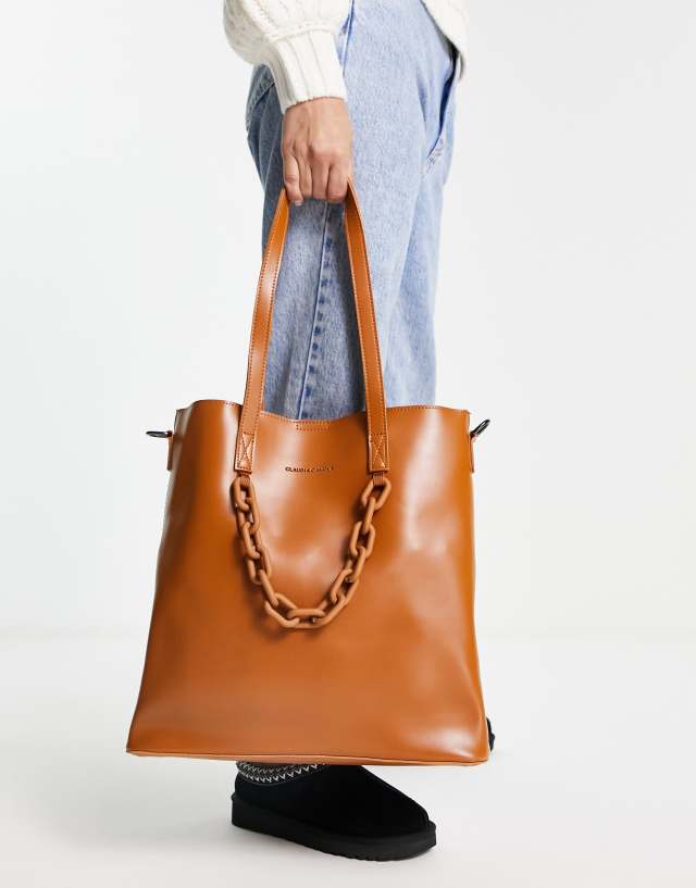 Claudia Canova large chain shoulder strap tote in tan