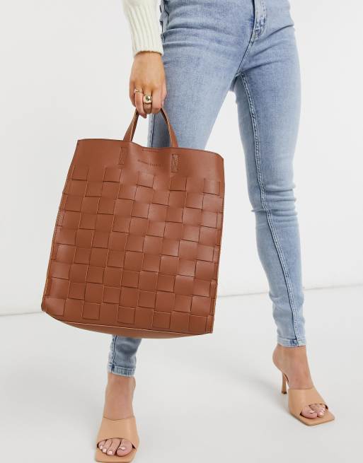 Claudia Canova - Maxi borsa con motivo intrecciato color cuoio