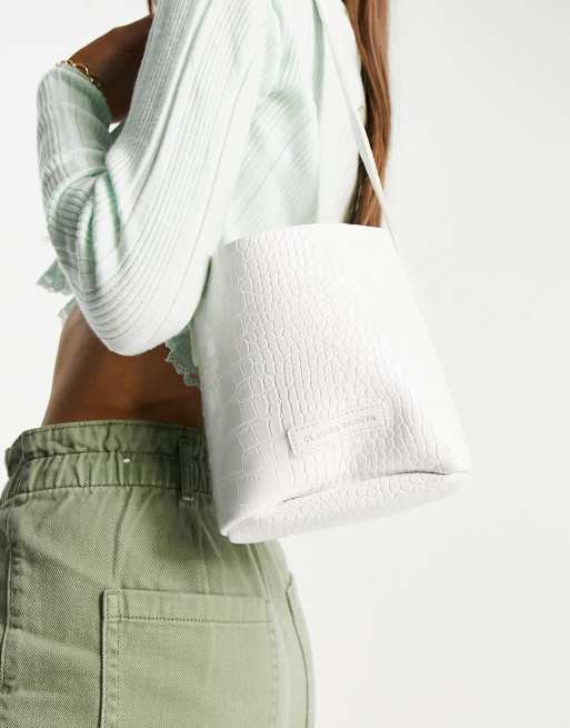 White bucket outlet bag