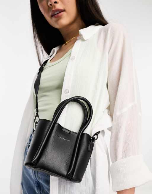 Sac a main noir avec clearance bandoulière