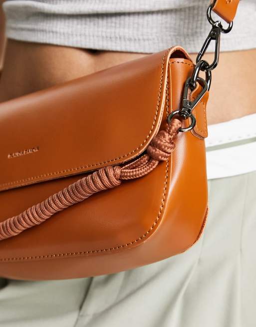 Claudia Canova Rechthoekige crossbody tas met handvat van touw