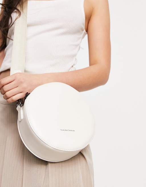 Claudia Canova - Ronde crossbody tas met handvat van touw in wit