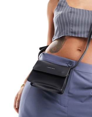 Claudia Canova Claudia Canova small cross body bag in black