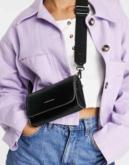 Claudia Canova - Sort crossbody-taske med kuvertdesign