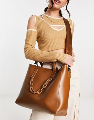 Claudia Canova tote bag with tonal chain detail and cross body strap in tan