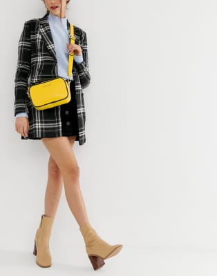 claudia canova yellow bag