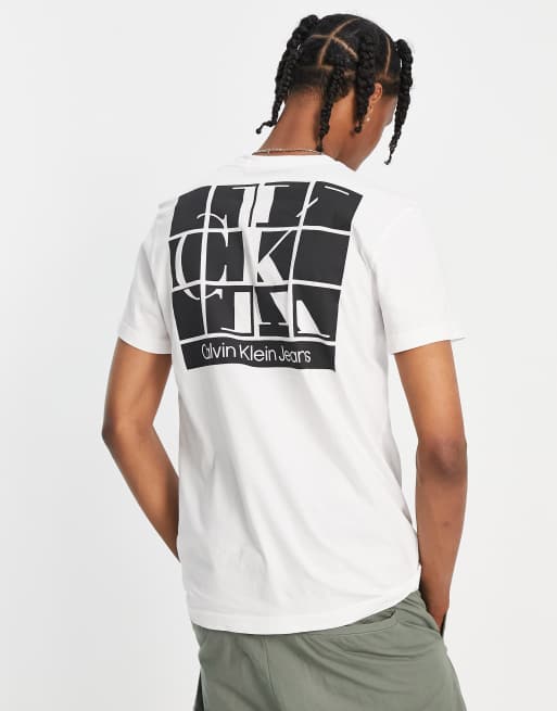 Clavin Klein Jeans – Vit t-shirt i bomullsmix med utspritt tryck baktill - WHITE