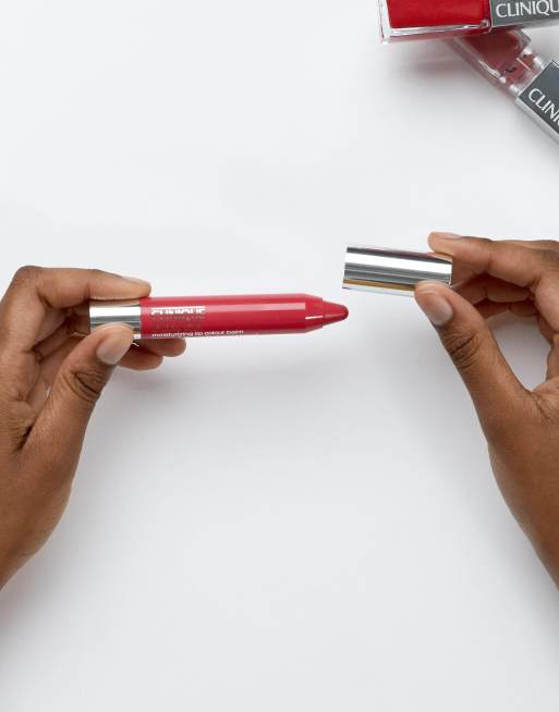 Clinique – Breiter, feuchtigkeitsspendender Stift-Lippenbalsam – Chunky Cherry, 2 von 4