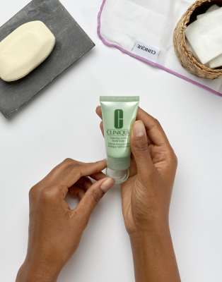 clinique foaming sonic facial soap