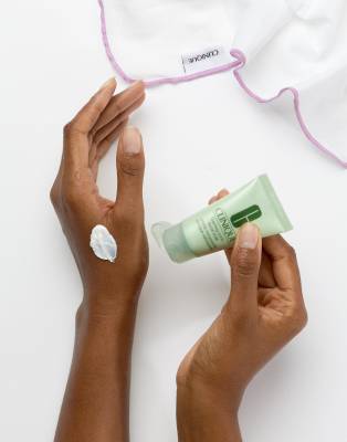 clinique foaming sonic facial soap