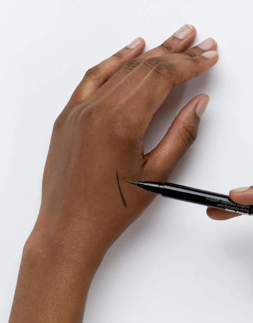 Clinique – Pretty Easy – Flüssiger Eyeliner, Schwarz, 4 von 4