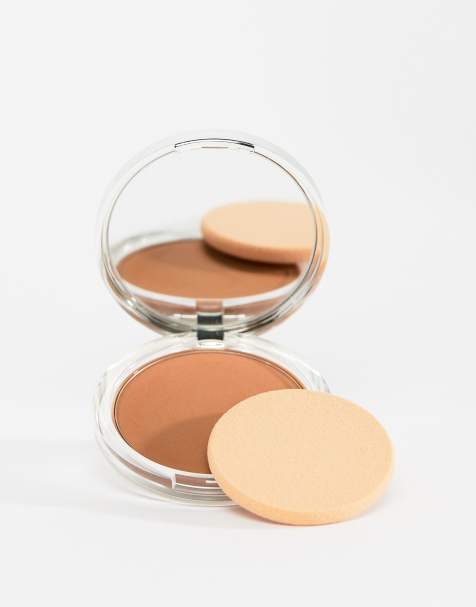 Clinique – Stay Matte Sheer Pressed Powder Oil Free - Transparentny beztłuszczowy puder w kamieniu - view 1