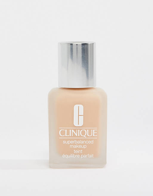 Clinique – Superbalanced Smink – Flytande foundation