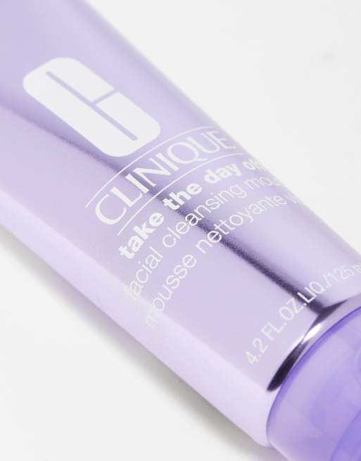 Clinique Take The Day Off Facial Cleansing Mousse 125ml, 3 of 4