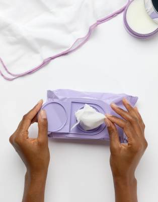 clinique cleansing wipes