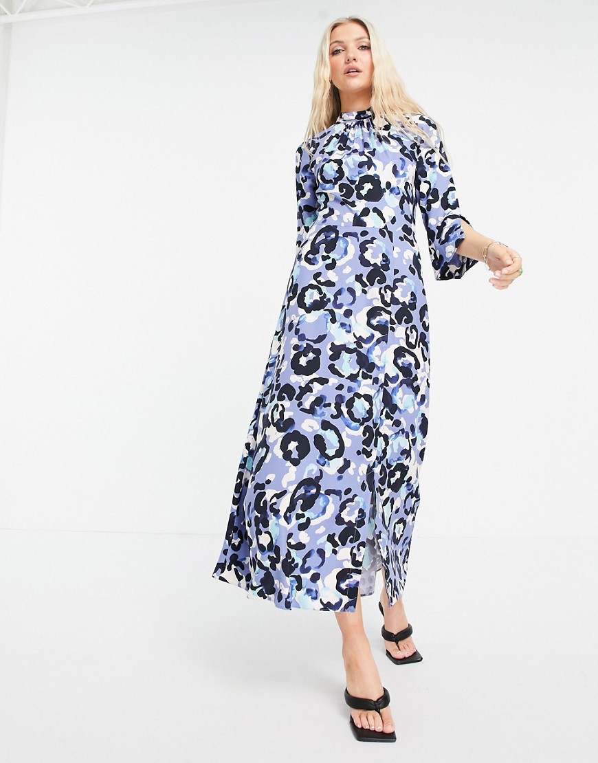 Closet - Højhalset kjole med slids foran-Blå