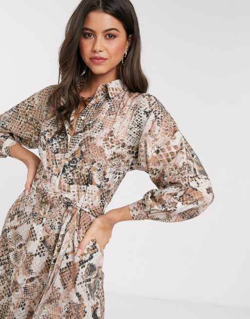 Closet kimono sleeve shirt dress in light snake print