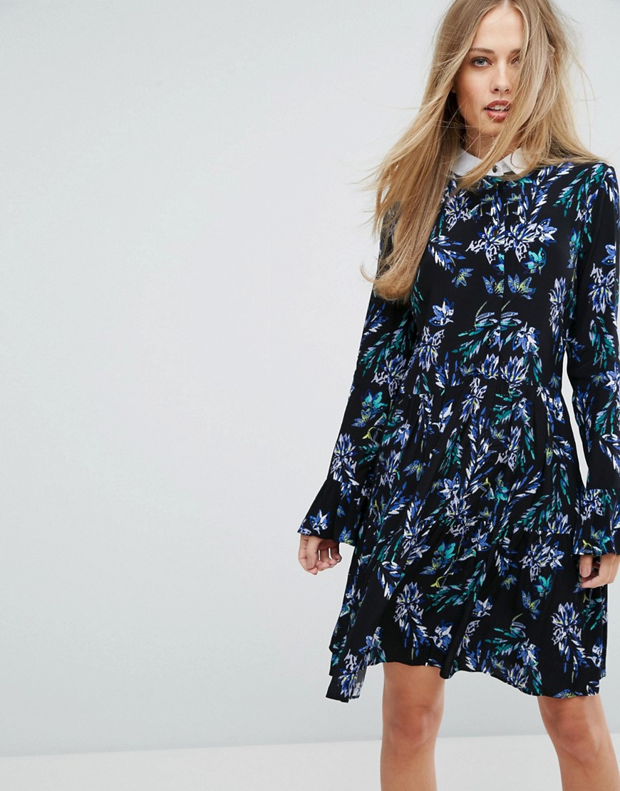 Closet London 2 In 1 Fluted Sleeve Skater Dress In Bright Floral Print-Multi