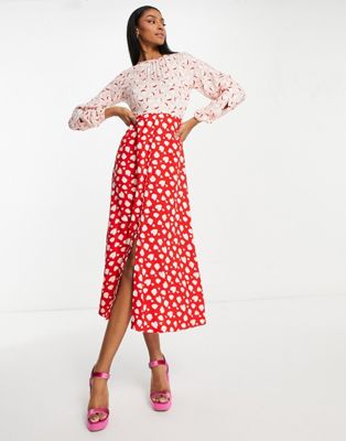 Closet London contrast heart tea dress in baby pink and red