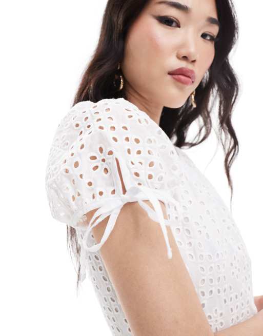 Closet London drop hem broderie maxi dress in ivory, 2 of 4