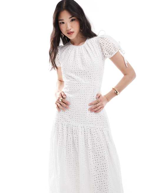 Closet London drop hem broderie maxi dress in ivory, 4 of 4